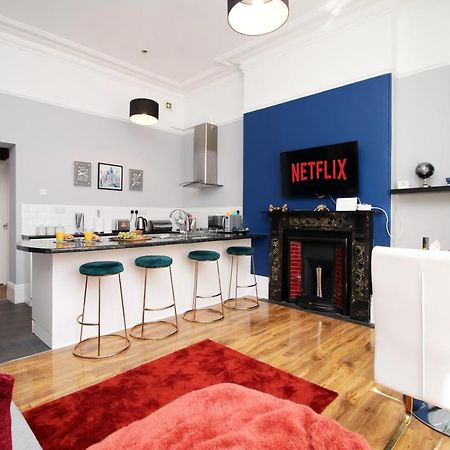 Sleek And Stylish 2 Bed In Clifton - Garden Apartment Bristol Bagian luar foto