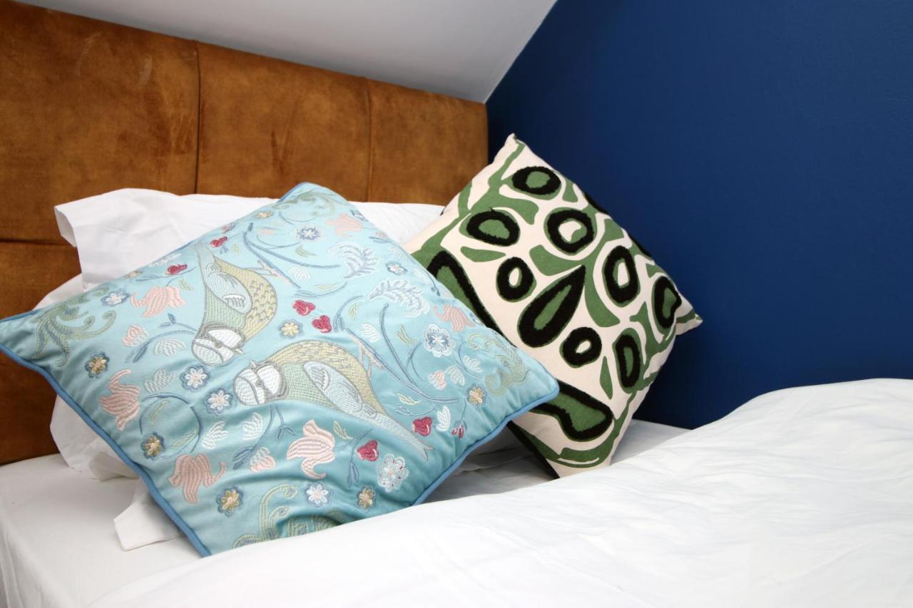 Sleek And Stylish 2 Bed In Clifton - Garden Apartment Bristol Bagian luar foto