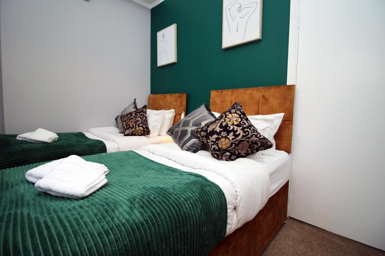 Sleek And Stylish 2 Bed In Clifton - Garden Apartment Bristol Bagian luar foto