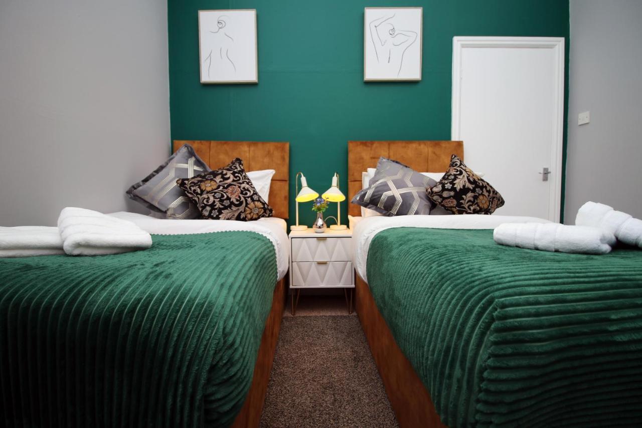 Sleek And Stylish 2 Bed In Clifton - Garden Apartment Bristol Bagian luar foto